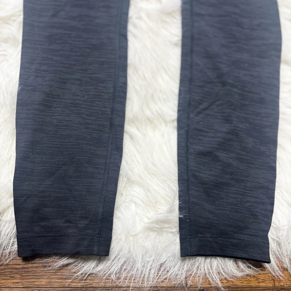 Outdoor Voices TechSweat Leggings in Black Space Dye size Women’s Small